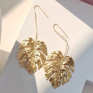 Gold Leaves Dangle Earring